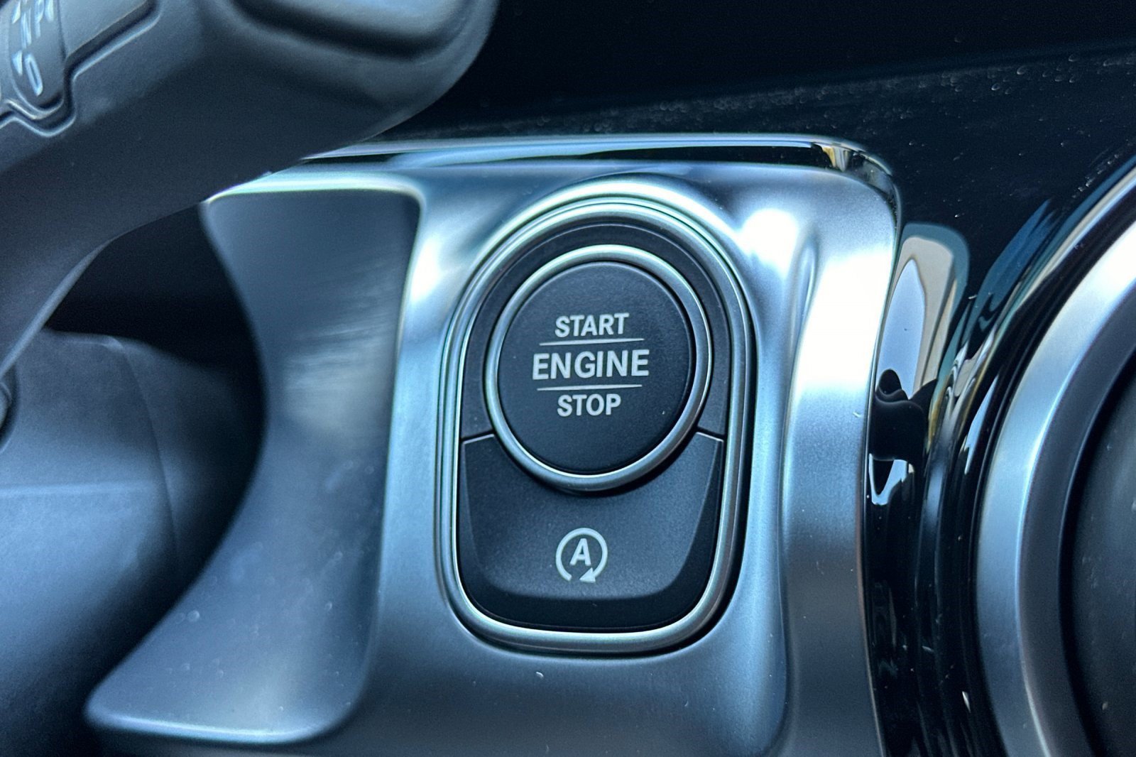 New 2026 Mercedes-Benz GLB 250 image 28