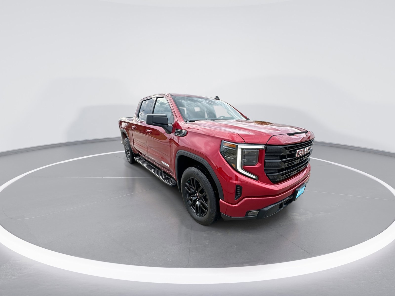 Used 2024 GMC Sierra 1500 Elevation AWD/4WD image 2