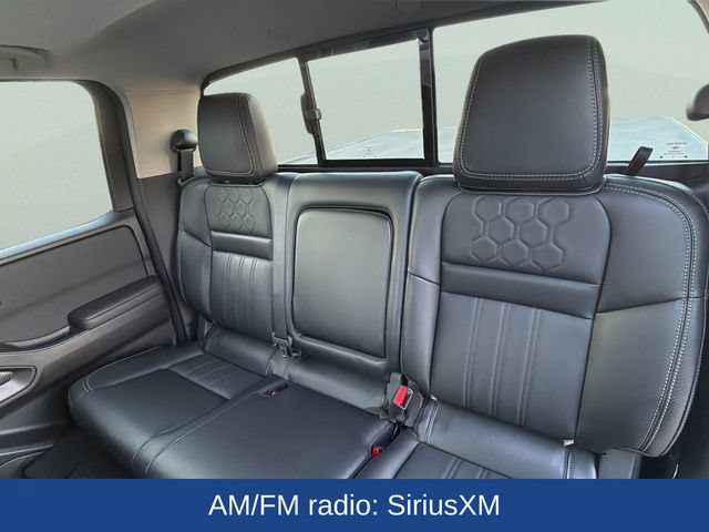 Used 2023 Nissan Frontier SV w/ SV Premium Package AWD/4WD image 18