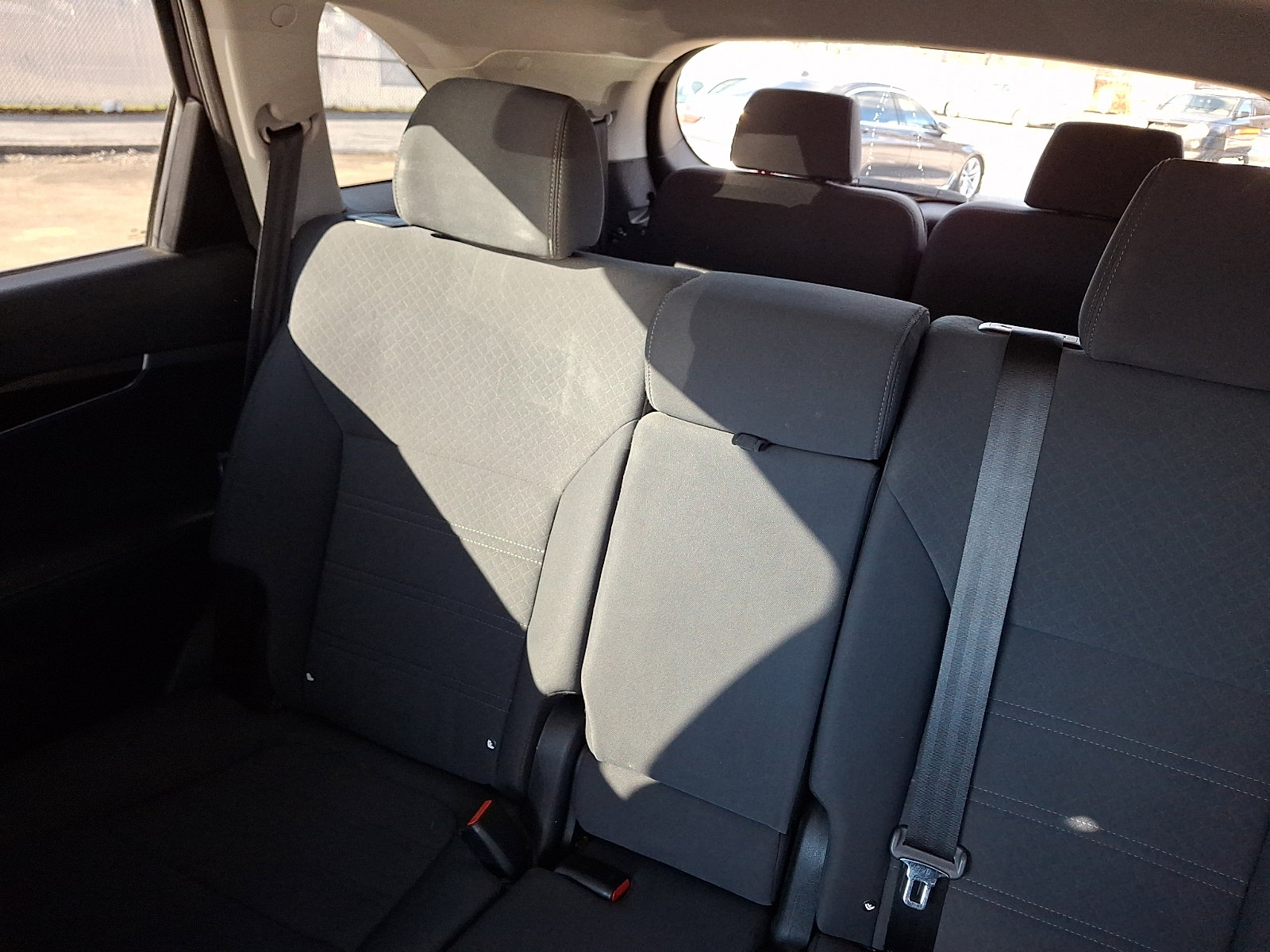 Used 2019 Kia Sorento LX image 18