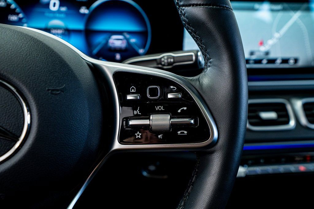 Used 2023 Mercedes-Benz GLE 350 4MATIC w/ AMG Line Exterior image 44