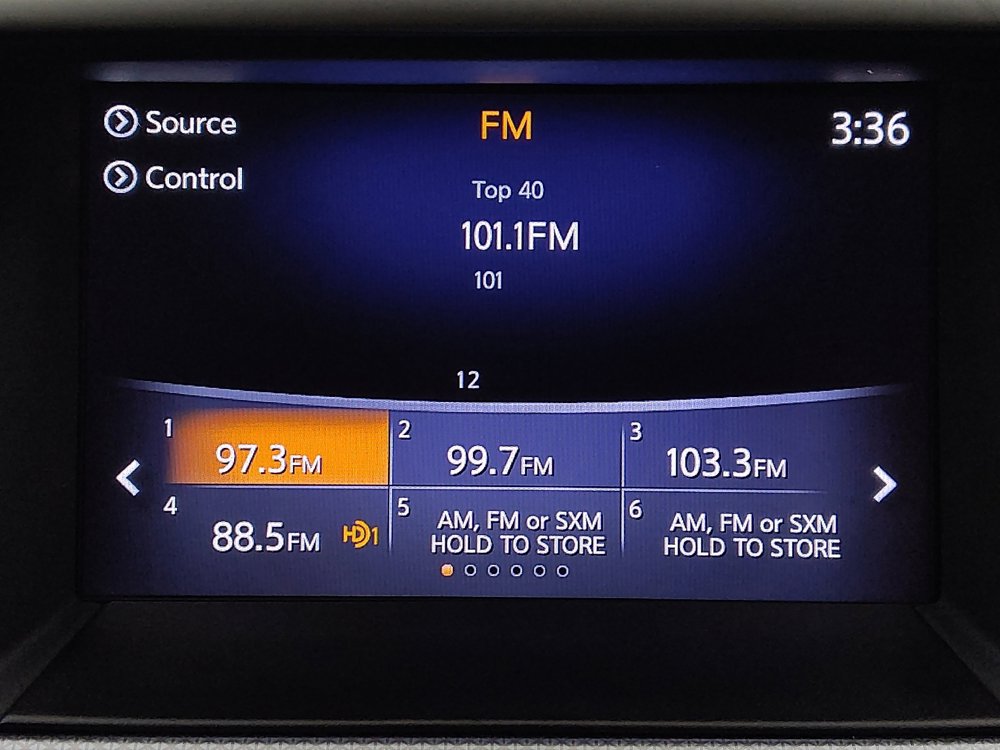 Used 2019 Nissan Pathfinder SL AWD/4WD image 25