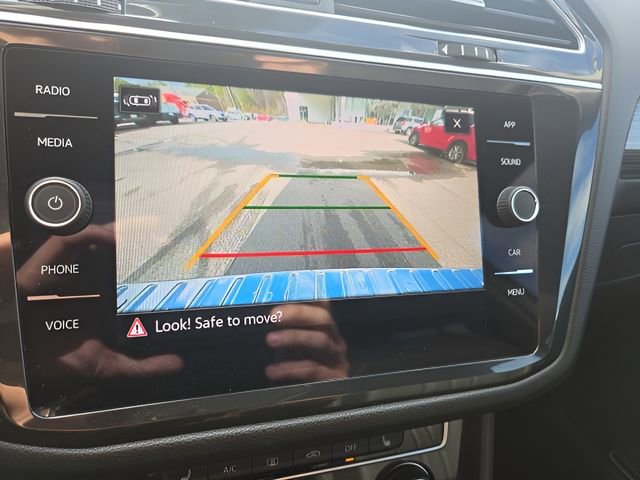 Used 2024 Volkswagen Tiguan Wolfsburg Edition image 17