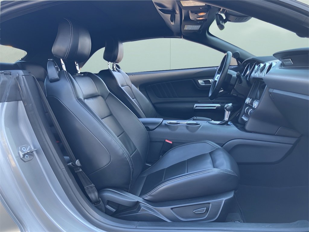 Used 2022 Ford Mustang Premium image 33