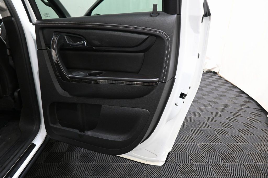 Used 2017 GMC Acadia Limited SLT image 19