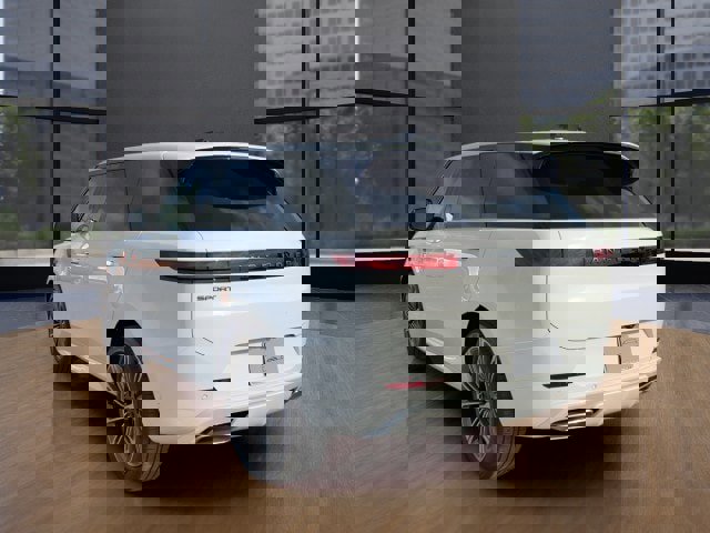 New 2026 Land Rover Range Rover Sport Dynamic SE image 4