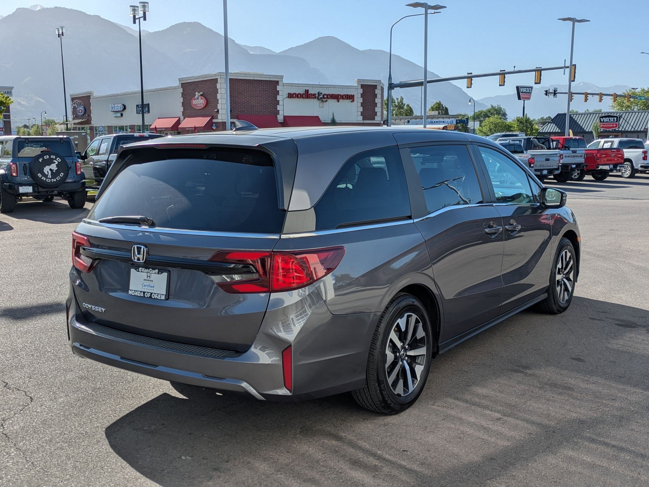Used 2026 Honda Odyssey EX-L image 3