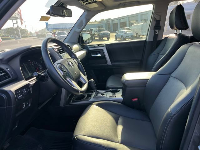 Used 2022 Toyota 4Runner SR5 Premium w/ Moonroof Package RWD image 7