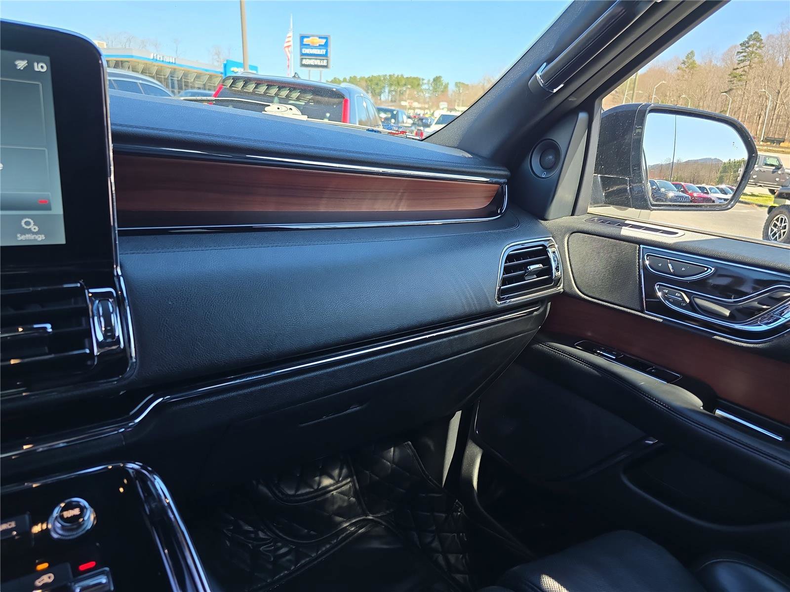 Used 2021 Lincoln Navigator L Reserve image 26