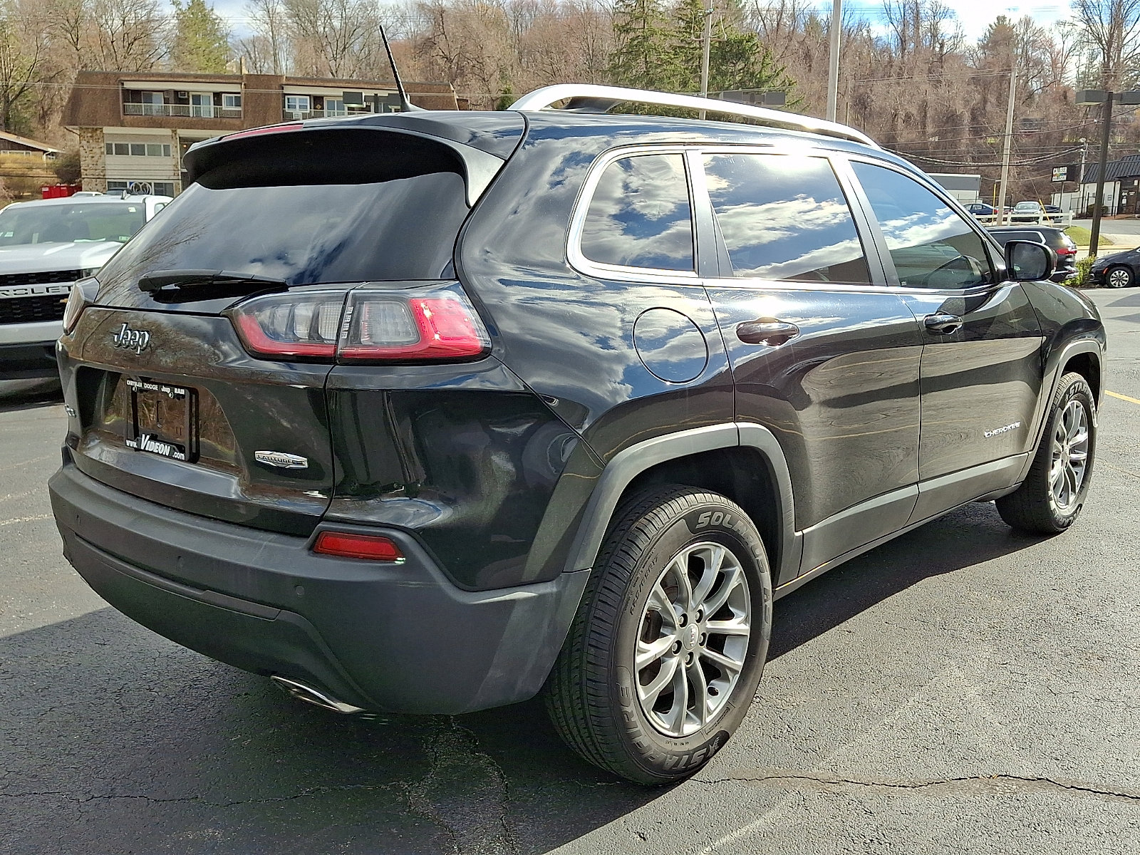 Certified 2019 Jeep Cherokee Latitude Plus image 6
