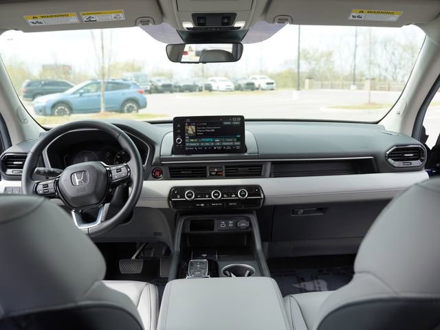 Used 2025 Honda Pilot Touring image 27