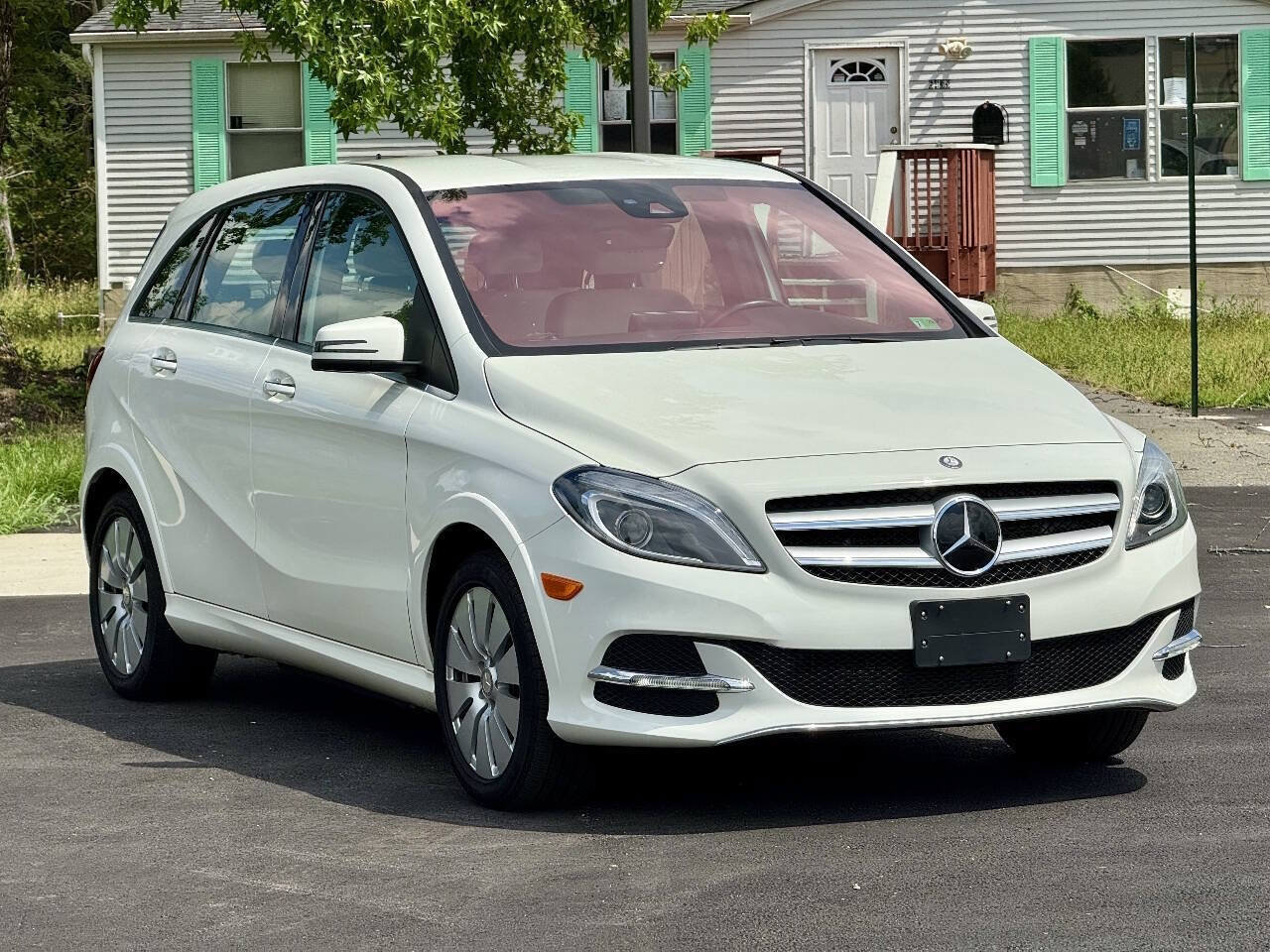 Used 2015 Mercedes-Benz B 250e image 2
