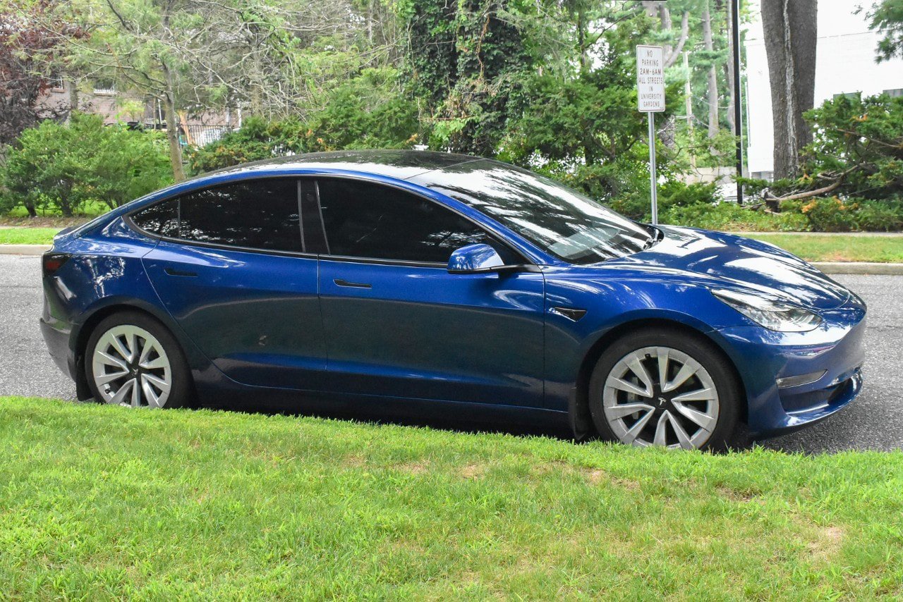 Used 2021 Tesla Model 3 Long Range AWD/4WD image 9