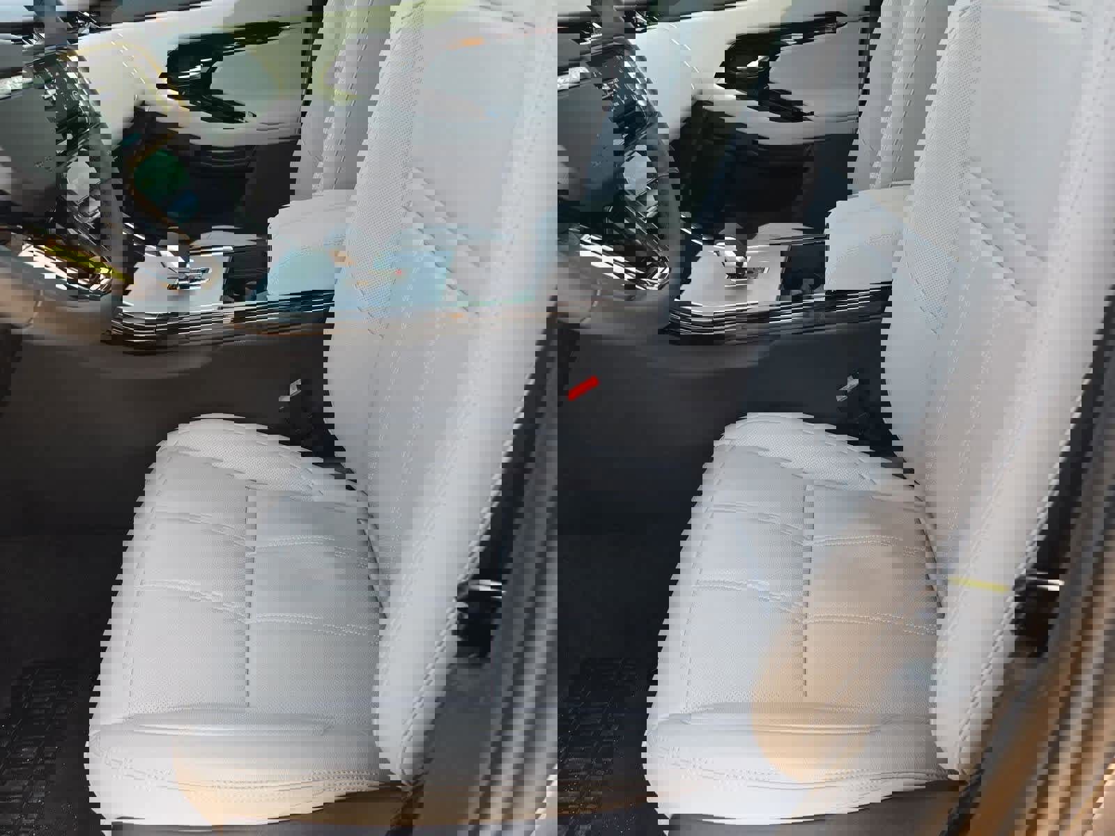 Used 2025 Land Rover Range Rover Evoque S image 15