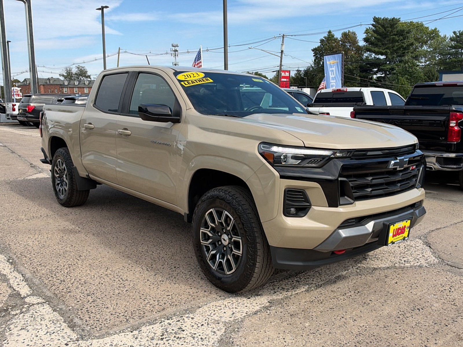 Used 2023 Chevrolet Colorado Z71 w/ Z71 Convenience Package 2 AWD/4WD image 4