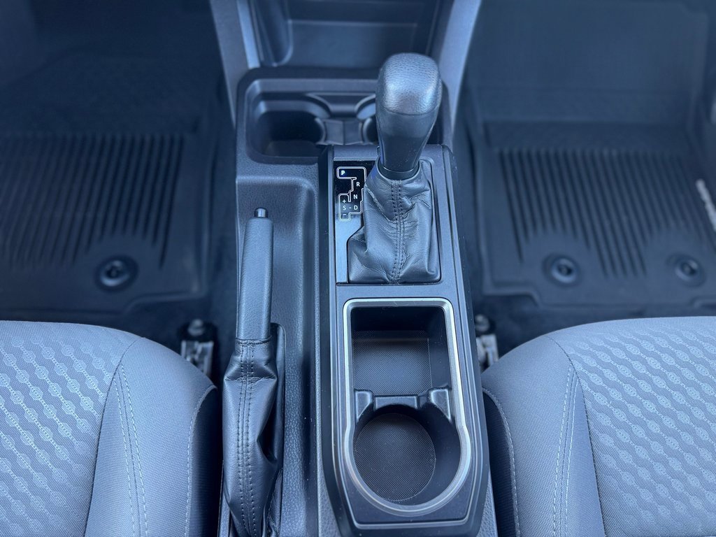Used 2022 Toyota Tacoma SR image 18