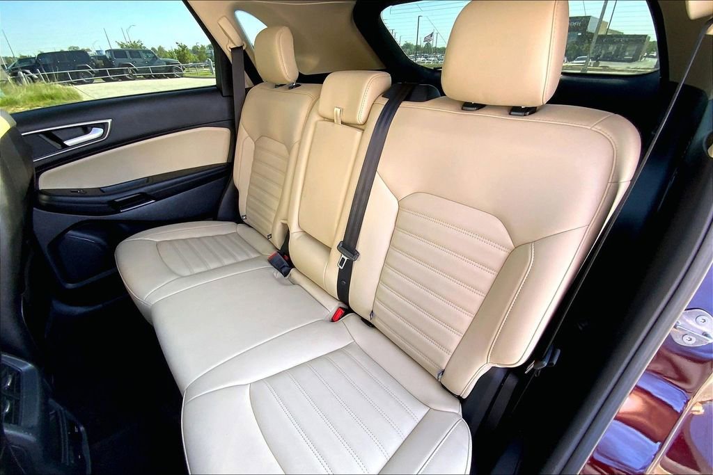 Used 2020 Ford Edge SEL w/ Convenience Package FWD image 24