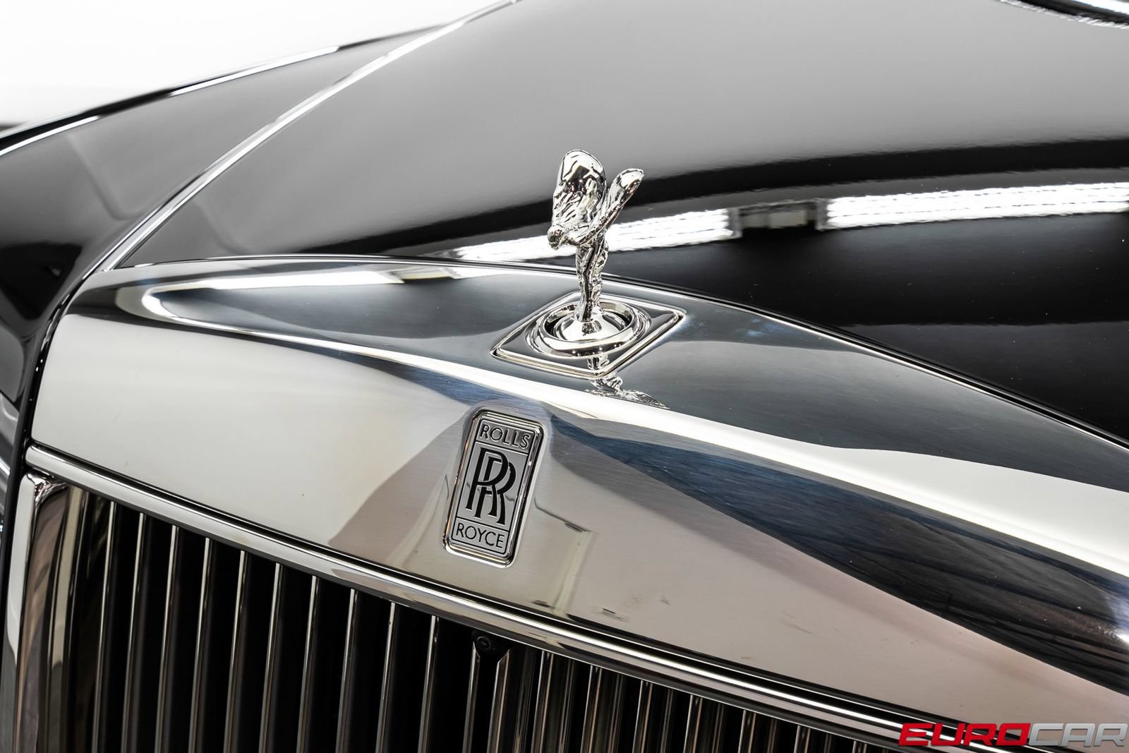 Used 2024 Rolls-Royce Phantom Sedan w/ The Phantom Package RWD image 11