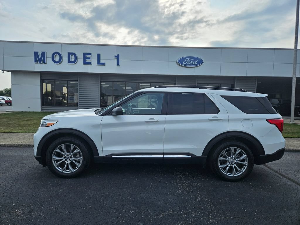 Used 2021 Ford Explorer XLT RWD image 1