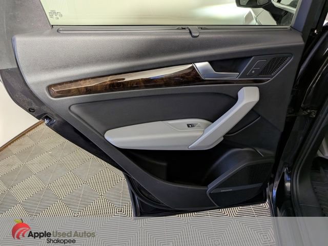 Used 2018 Audi Q5 2.0T Premium Plus w/ Premium Plus Package image 32
