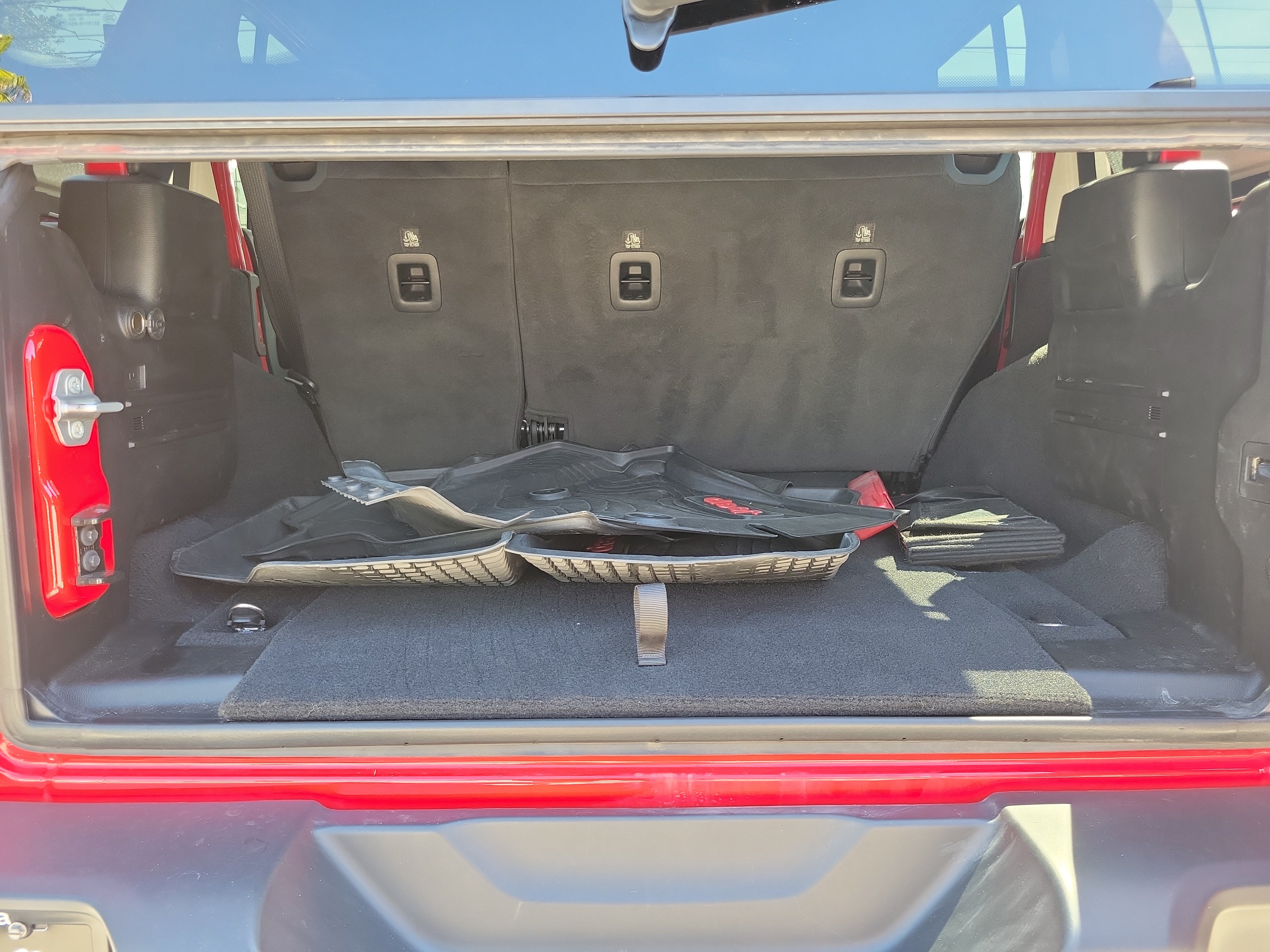 Used 2021 Jeep Wrangler Unlimited Rubicon w/ Safety Group AWD/4WD image 7