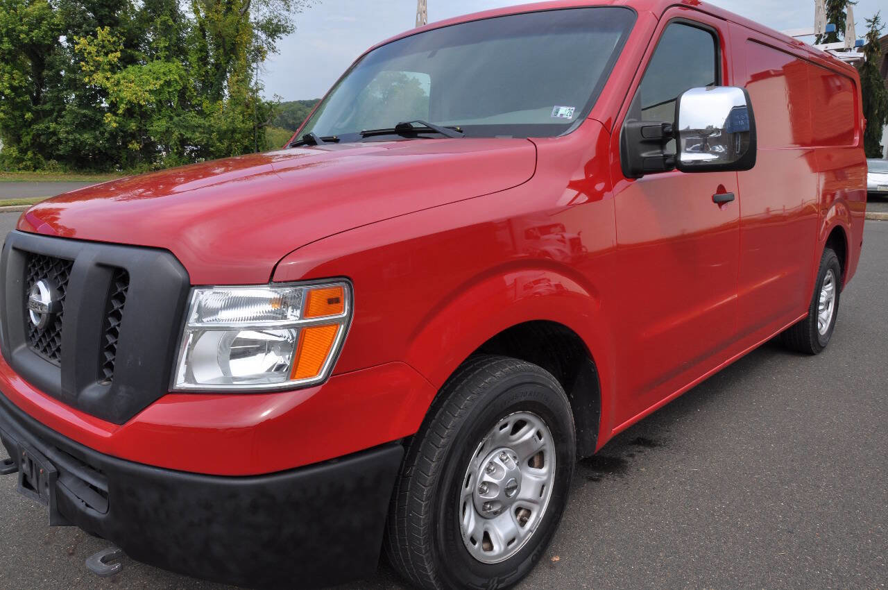 Used 2015 Nissan NV 2500 SV w/ Technology Package image 2