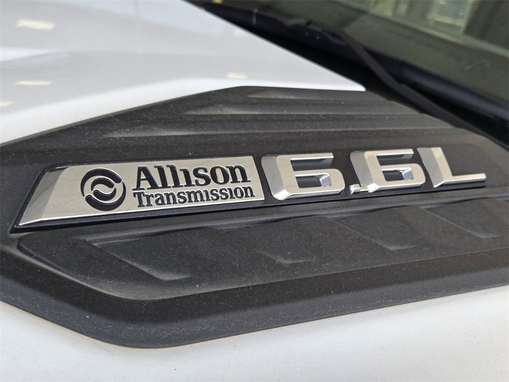 Used 2024 Chevrolet Silverado 2500 LTZ w/ LTZ Convenience Package image 9