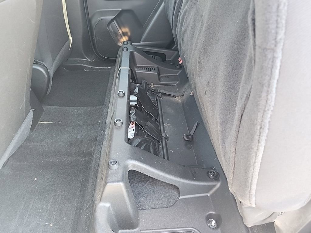 Used 2023 Chevrolet Colorado W/T image 16