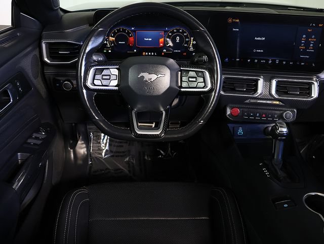 Used 2025 Ford Mustang Premium RWD image 3