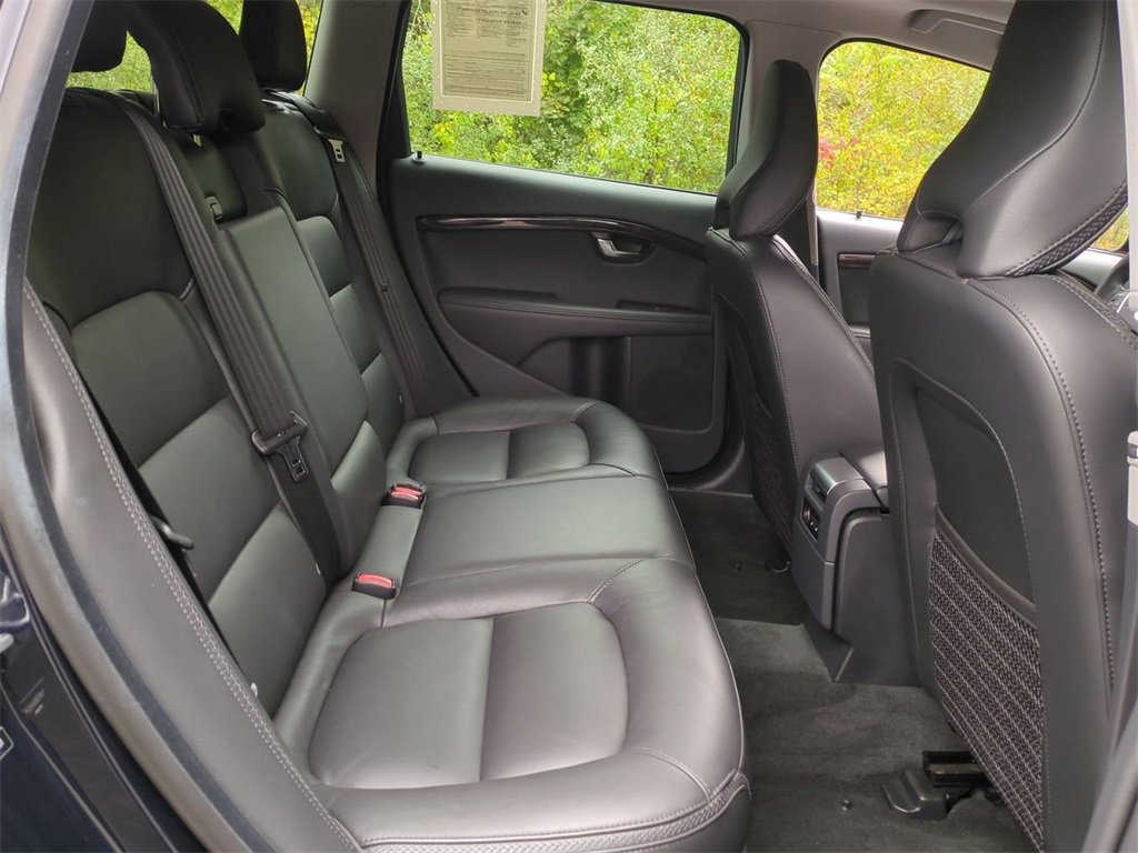 Used 2016 Volvo XC70 T5 Premier w/ Proximity Package image 26
