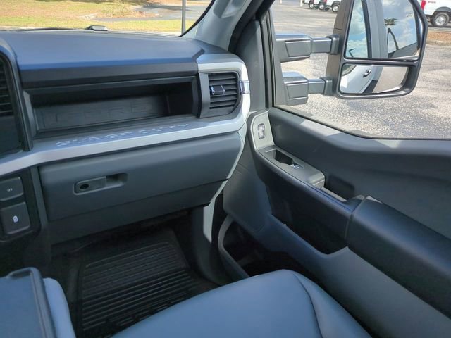 New 2026 Ford F450 XL w/ XL Chrome Package image 17