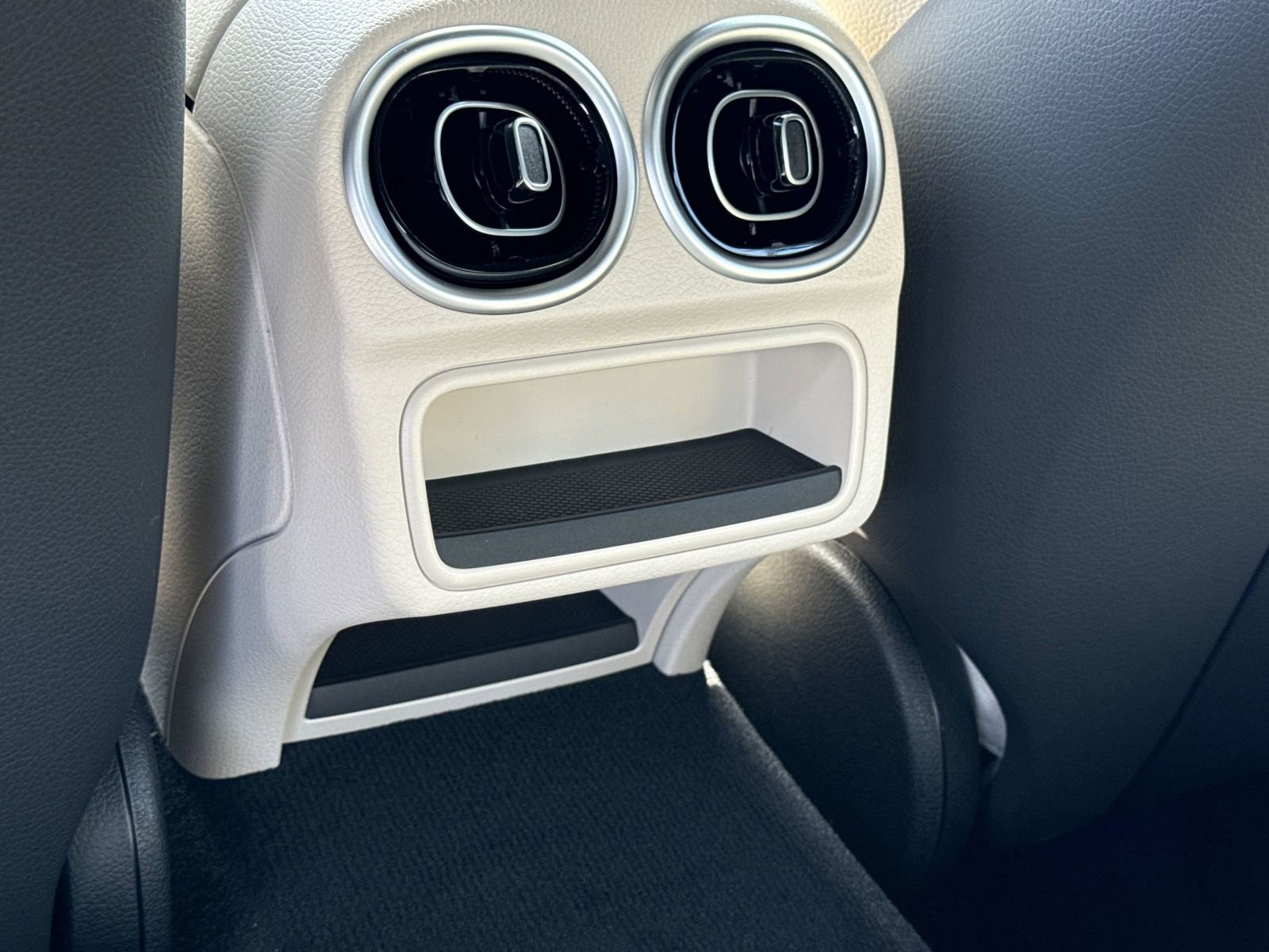 New 2025 Mercedes-Benz C 300 Sedan image 14