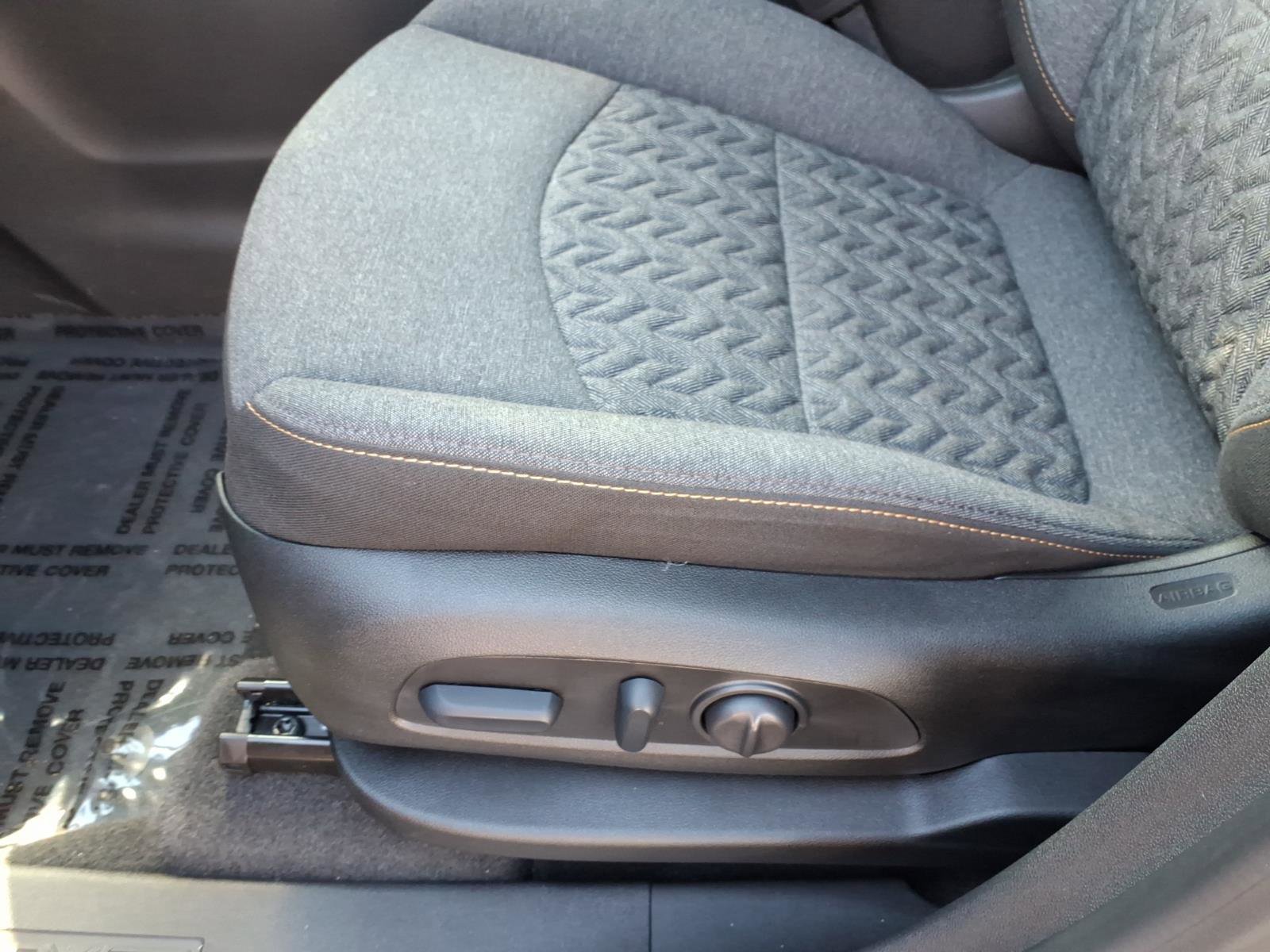 Used 2024 Chevrolet Equinox LT image 15