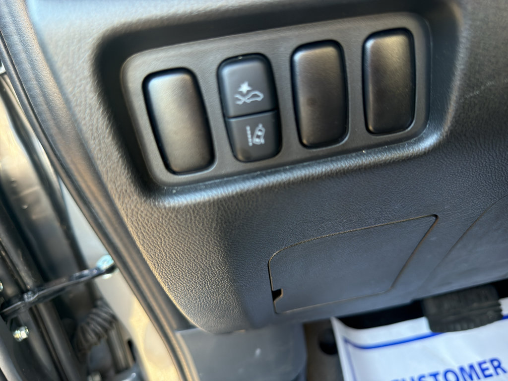 Used 2025 Mitsubishi Outlander Sport LE AWD/4WD image 13