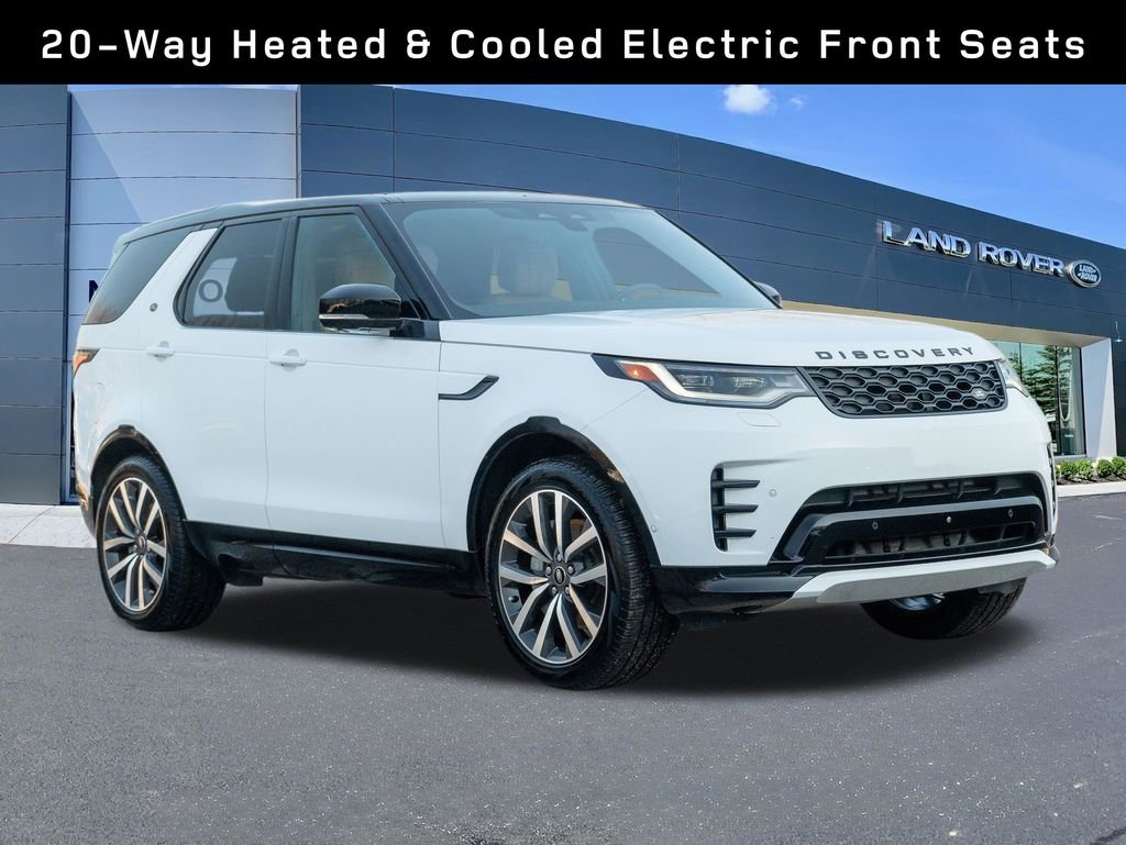 Used 2024 Land Rover Discovery Dynamic SE image 3