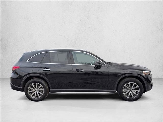 Certified 2025 Mercedes-Benz GLC 300 4MATIC image 4