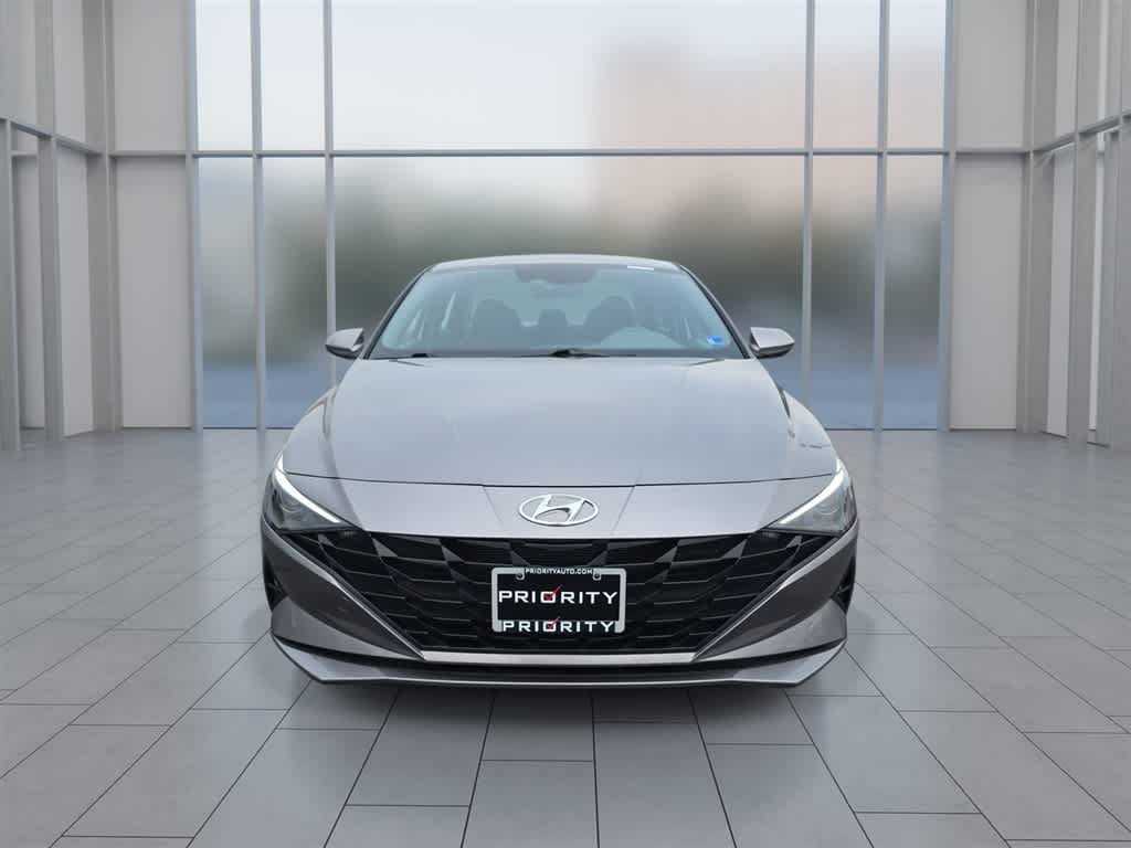 Used 2023 Hyundai Elantra SEL FWD image 4