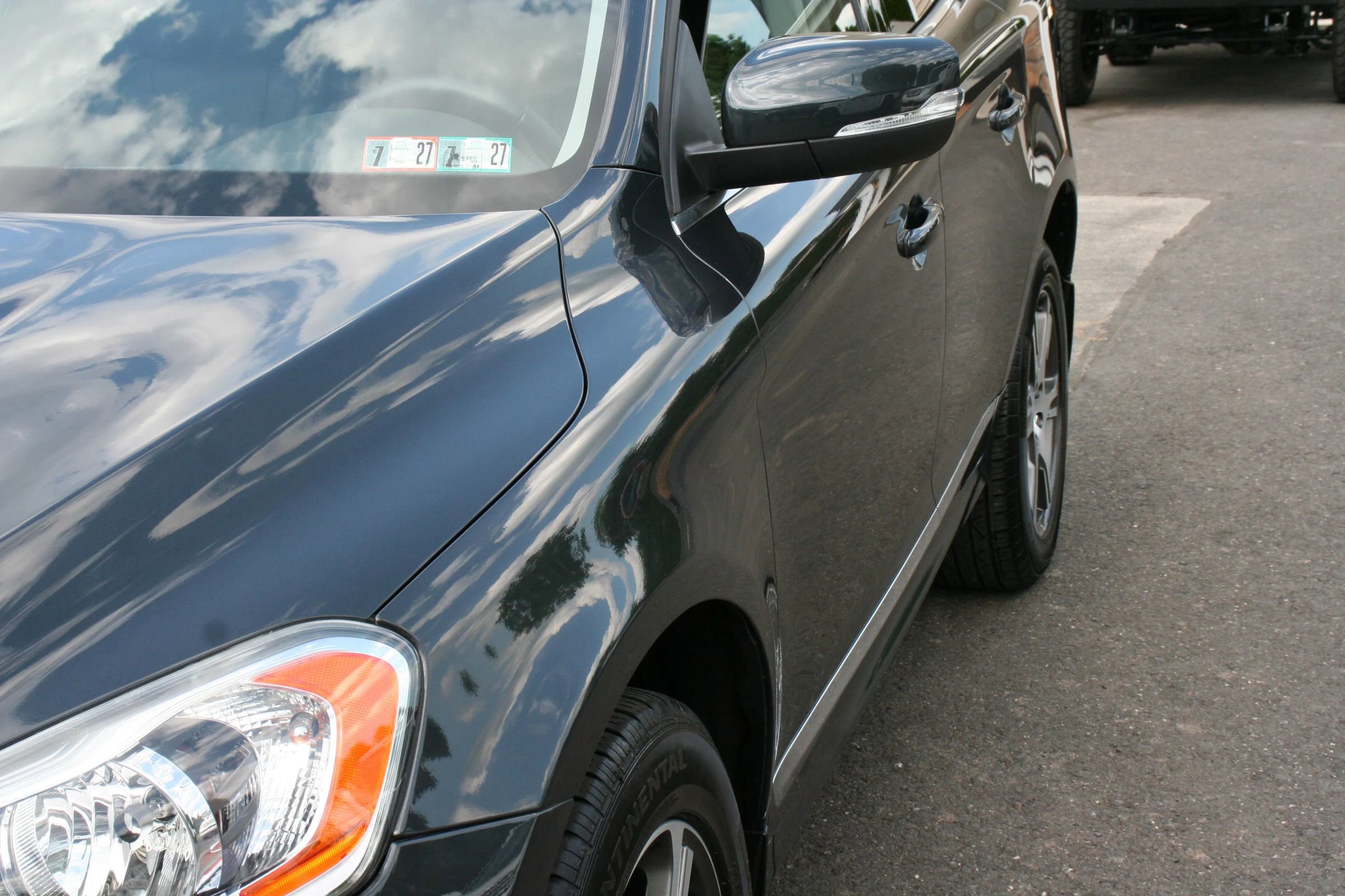 Used 2015 Volvo XC60 T6 w/ Protection Package AWD/4WD image 32