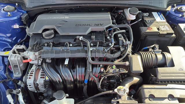 Used 2023 Hyundai Elantra Limited image 22