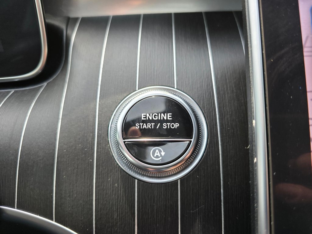 Used 2024 Mercedes-Benz C 300 4MATIC Sedan image 36