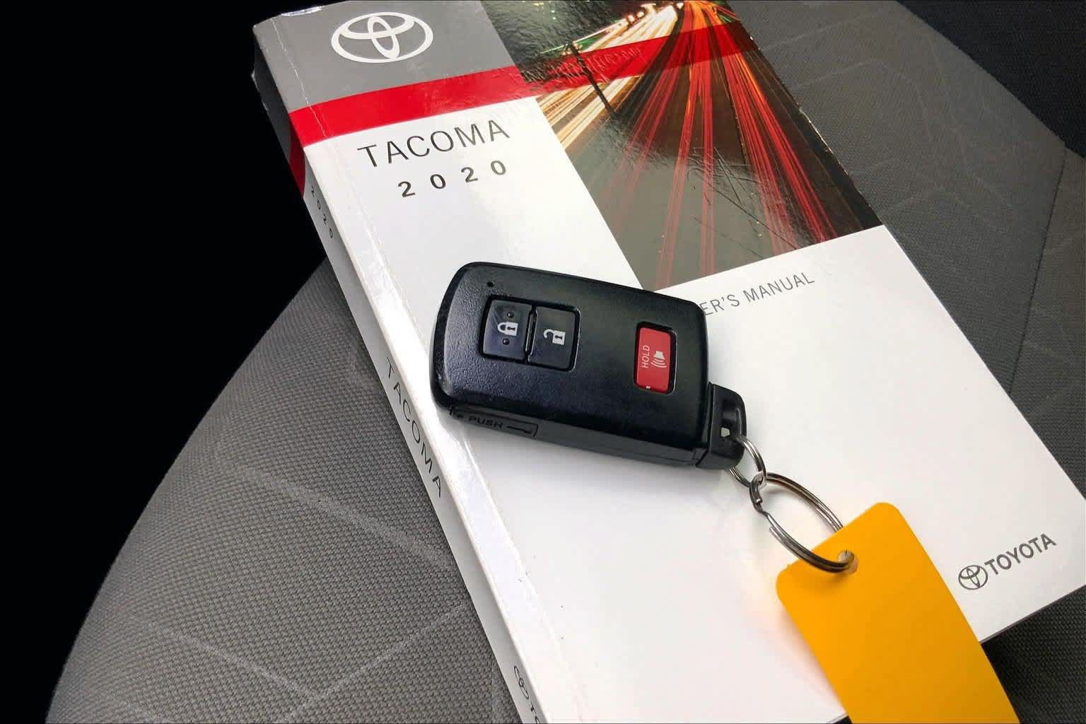 Used 2020 Toyota Tacoma 2WD Double Cab image 9