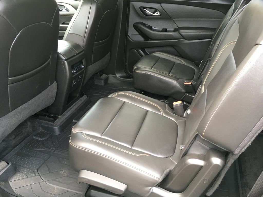 Used 2020 Chevrolet Traverse RS w/ LPO, Floor Liner Package image 28