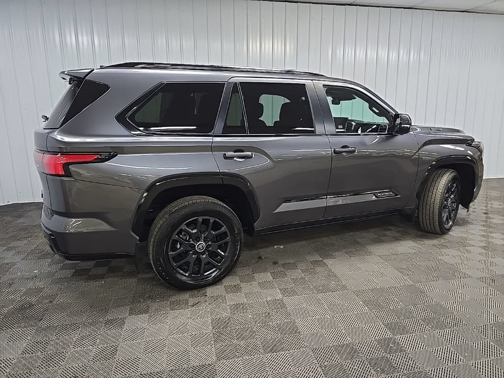 Used 2024 Toyota Sequoia Platinum AWD/4WD image 3