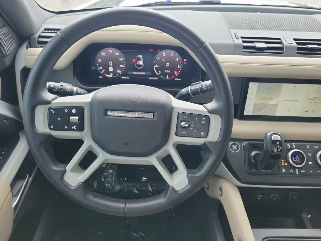 Certified 2024 Land Rover Defender 110 X-Dynamic SE AWD/4WD image 18