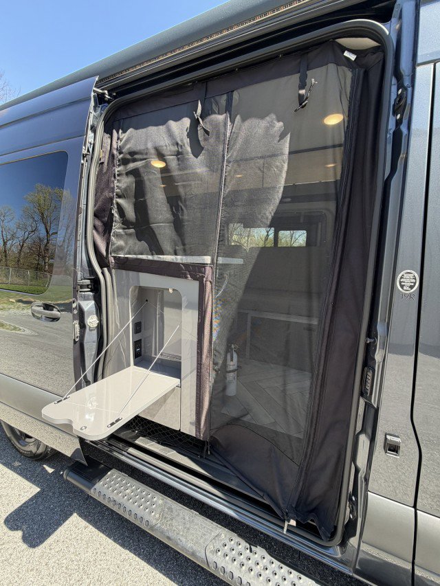 Used 2022 Mercedes-Benz Sprinter 2500 image 63