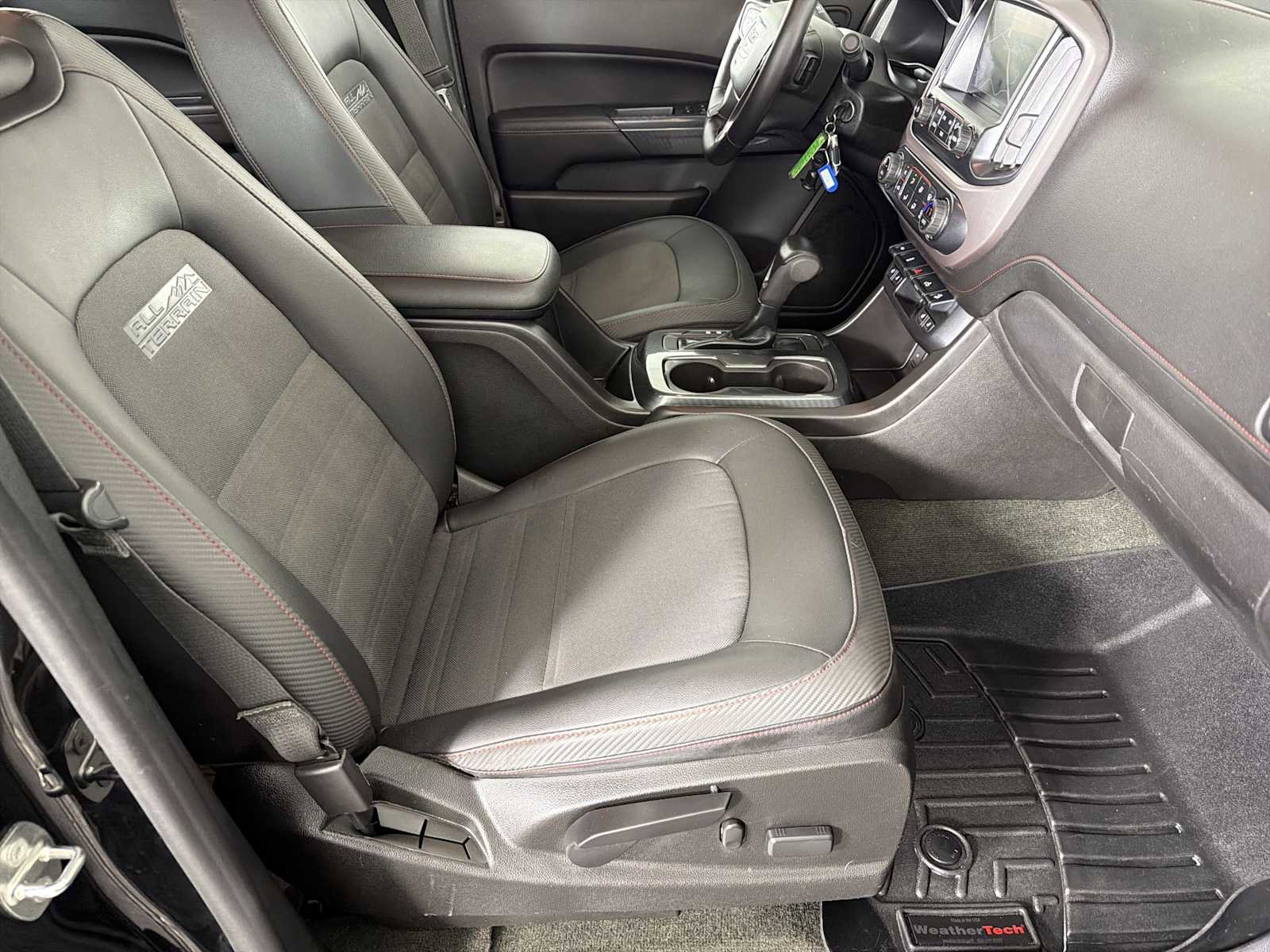 Used 2016 GMC Canyon SLE w/ All Terrain Package image 12