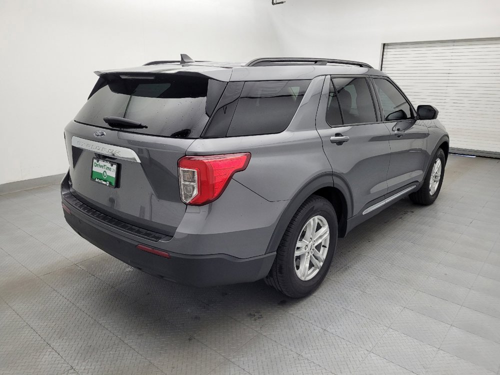 Used 2022 Ford Explorer XLT RWD image 9