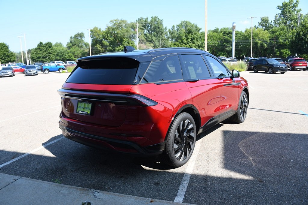 New 2025 Lincoln Nautilus Reserve w/ Jet Appearance Package image 6