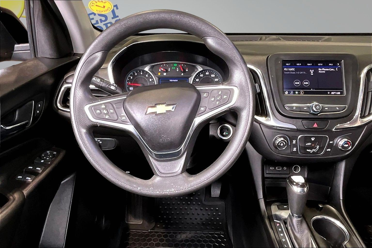 Used 2020 Chevrolet Equinox LT AWD/4WD image 9