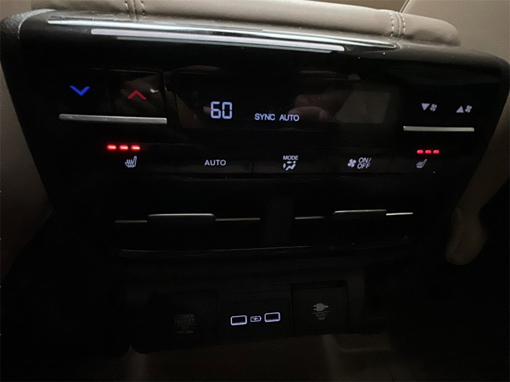 Used 2023 Acura MDX SH-AWD w/ Advance Package image 22